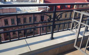 Ограждения крыши и балконов — производство и монтаж